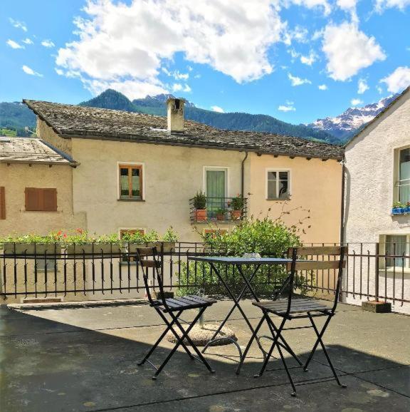 Pensione Capelli Poschiavo Exteriör bild